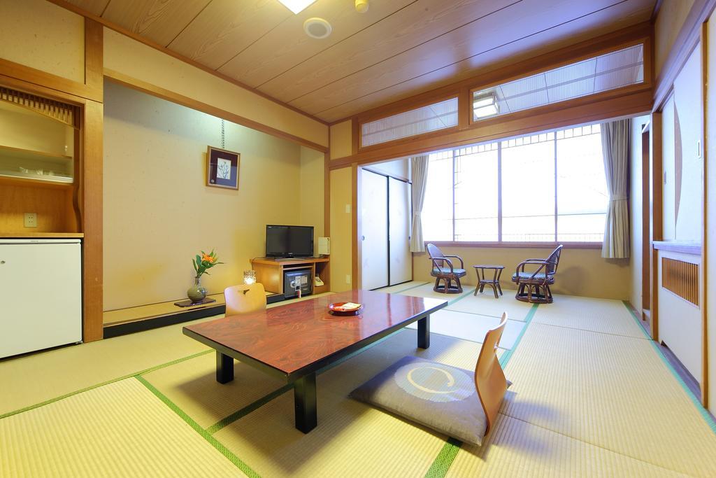 Hotel Awara Onsen Hot Spring Koubou Gurabaatei Camera foto