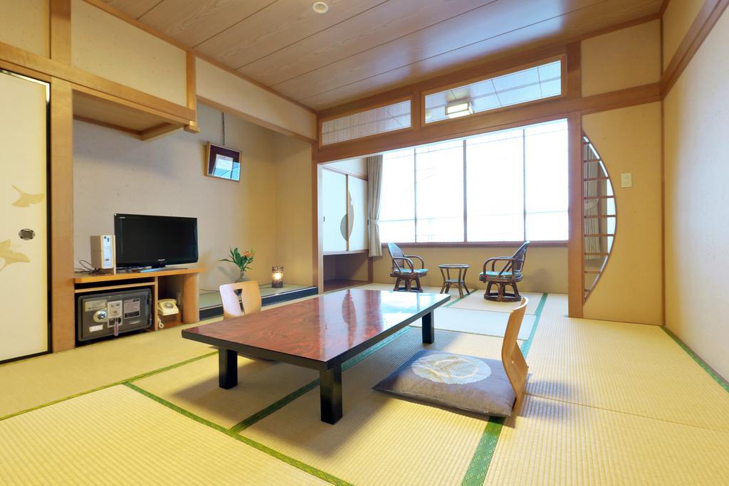 Hotel Awara Onsen Hot Spring Koubou Gurabaatei Camera foto