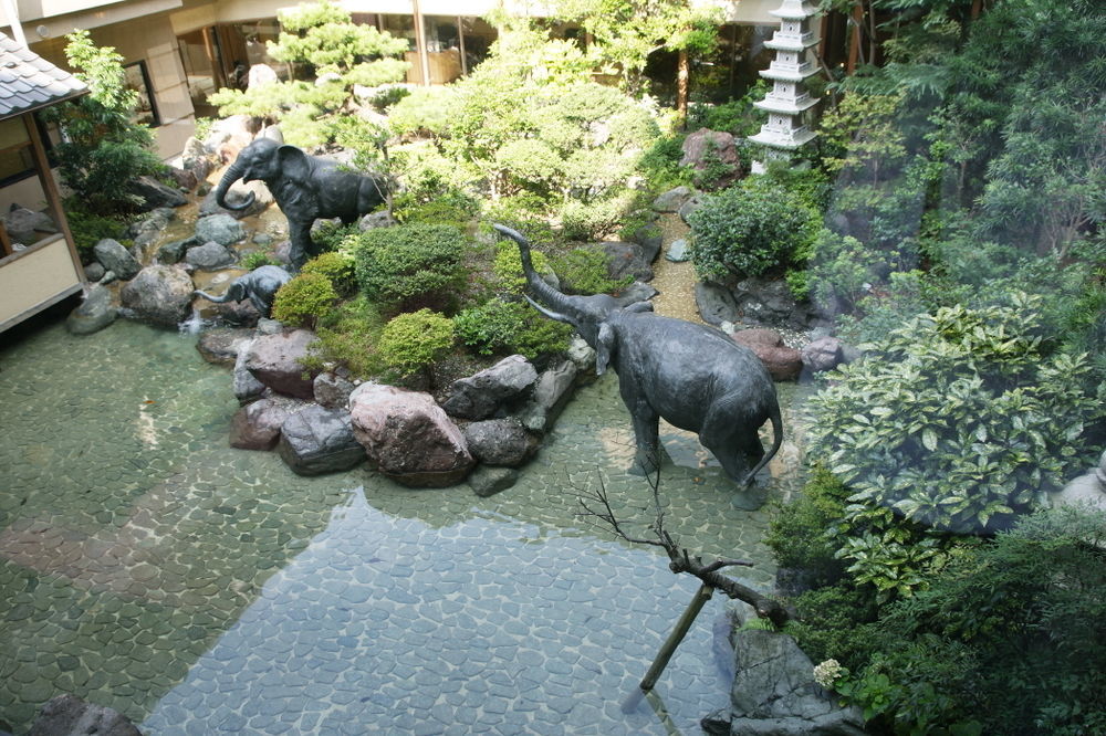 Hotel Awara Onsen Hot Spring Koubou Gurabaatei Esterno foto