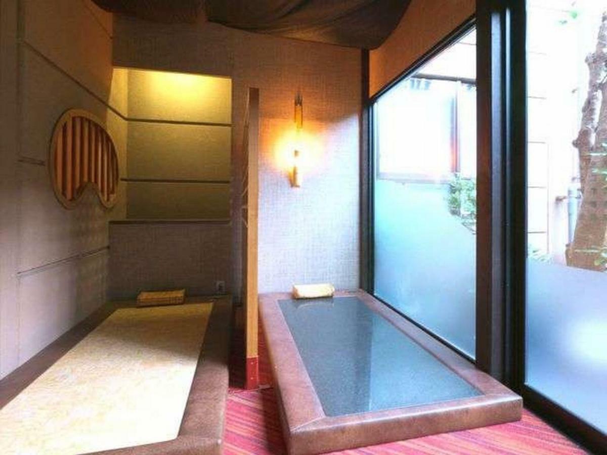Hotel Awara Onsen Hot Spring Koubou Gurabaatei Esterno foto